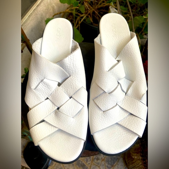 Arche Shoes - ARCHE GALAXI SLIDES. Full grain French leather. Size 9 1/2. NEW.